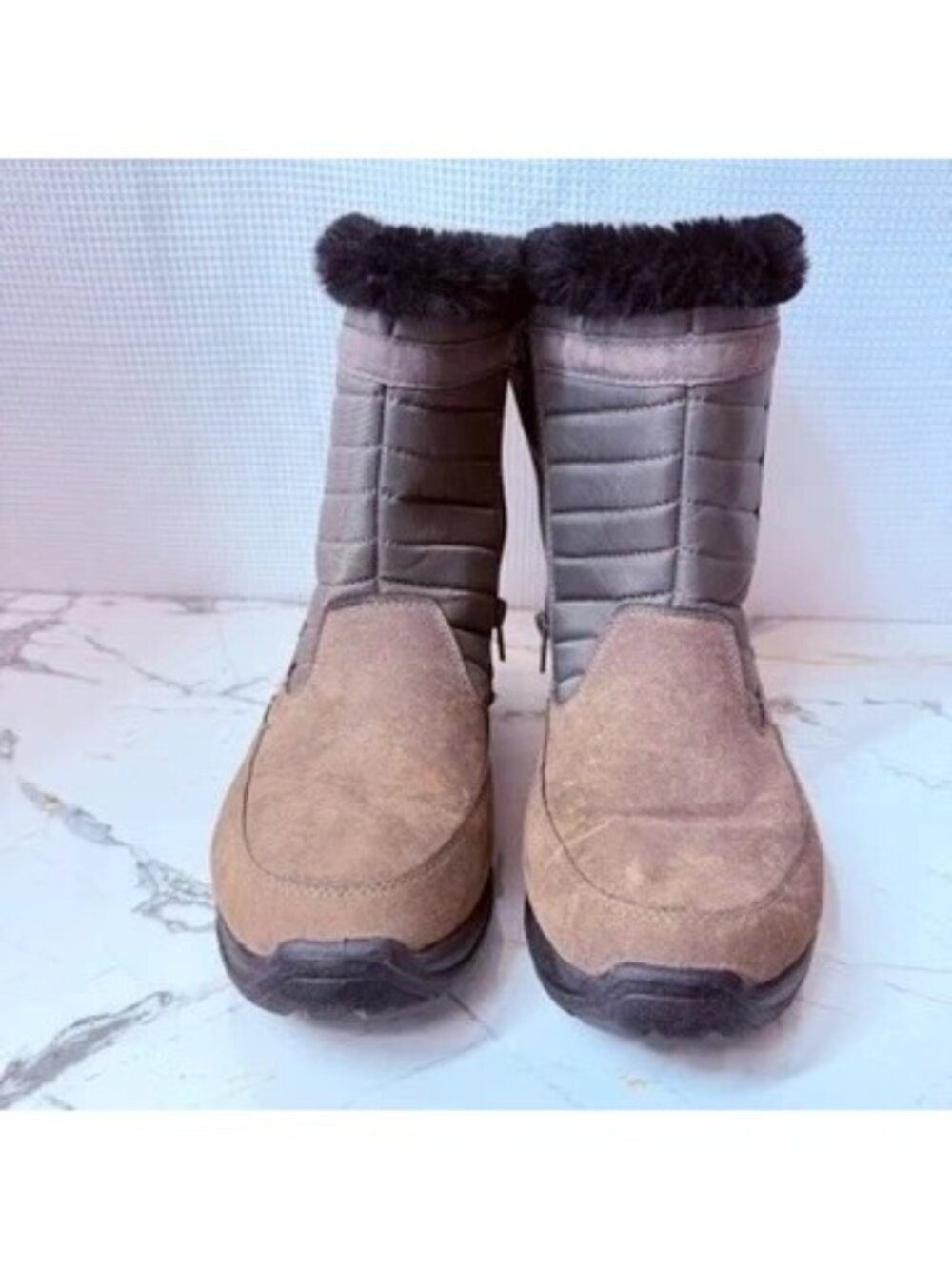 Gray Faux Fur Winter Boots With Quilted Upper & Side Zippers Size 9M Durable So